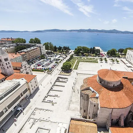 森特鲁公寓 公寓 扎达尔