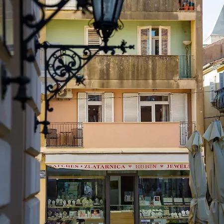 Centrum Апартаменты *